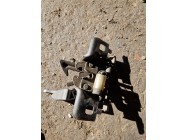 Замок капота